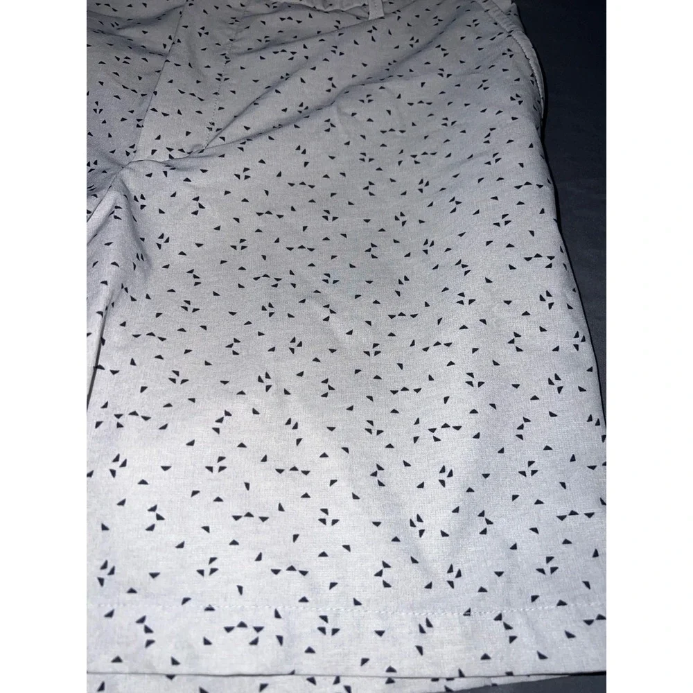 All in Motion Mens Golf Shorts Gray Geometric Triangle Print Size 36 Activewear